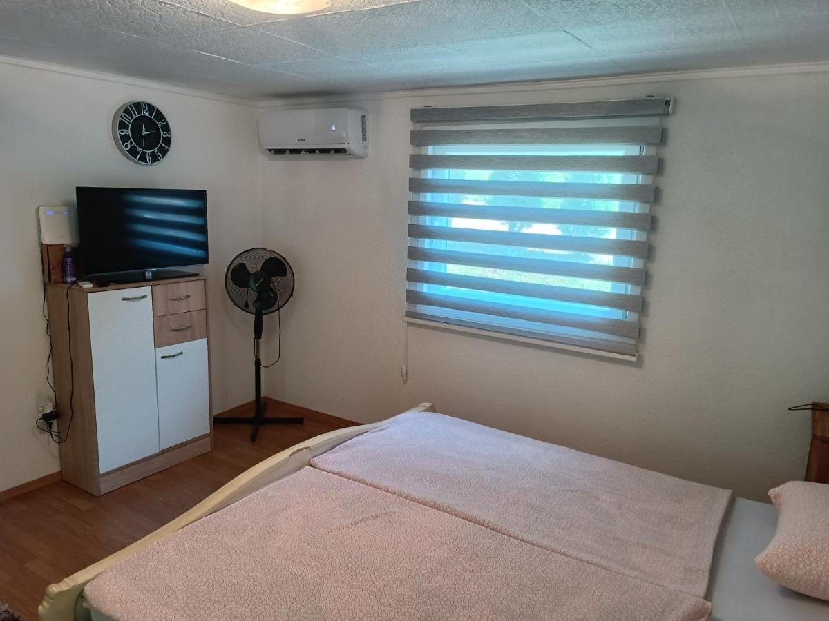 Cottage Auto Camp Vinac يايتشه المظهر الخارجي الصورة