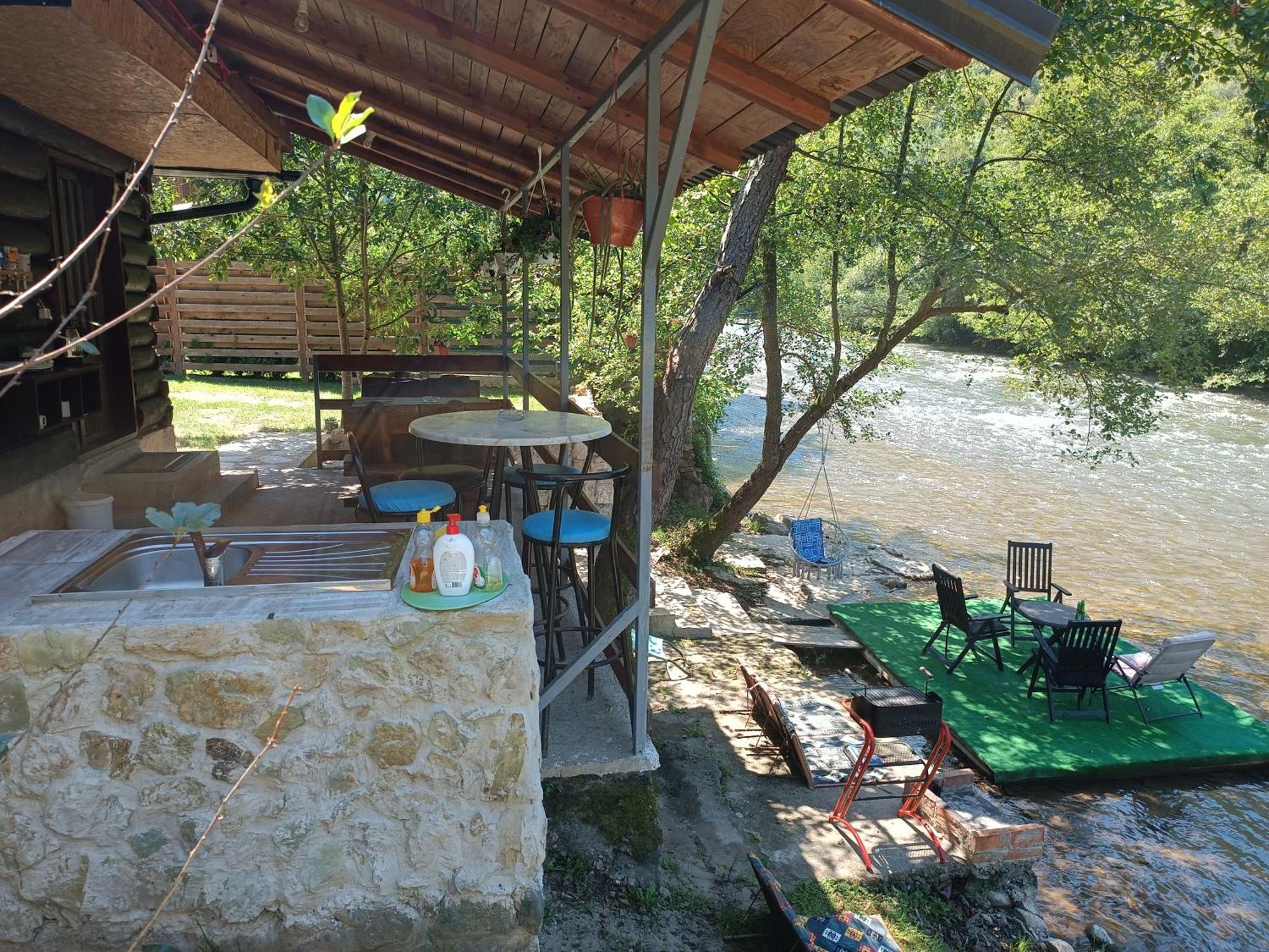 Cottage Auto Camp Vinac يايتشه المظهر الخارجي الصورة
