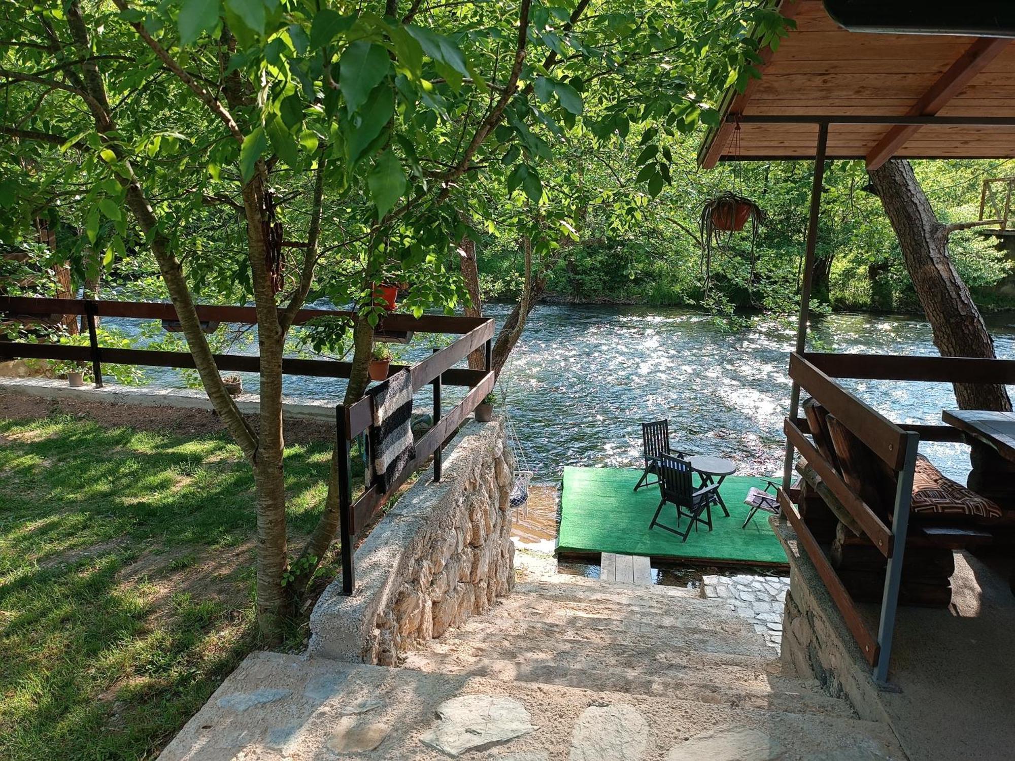Cottage Auto Camp Vinac يايتشه المظهر الخارجي الصورة